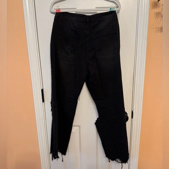 Vervet Black Cropped Flare Black Denim Pants - Picture 3 of 3